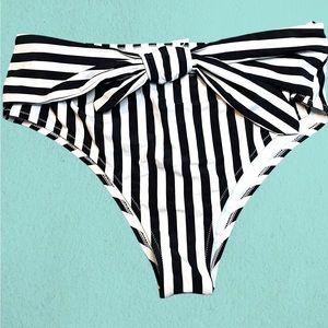 Cupshe 2X Striped Swim Bottom